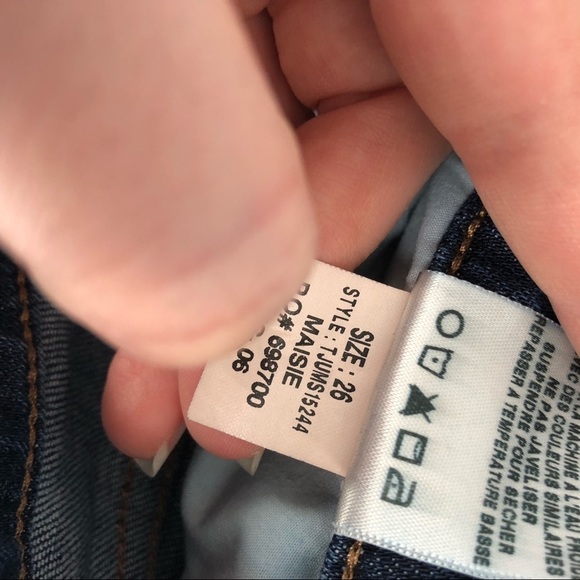 JOE'S JEANS Denim Cutoff Shorts Raw Hem 26 Dark Wash Medium Wash Stretch Denim - Picture 8 of 8